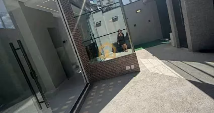 Casa Tríplex de Alto Padrão – Infraestrutura Completa e Elevador Panorâmico.