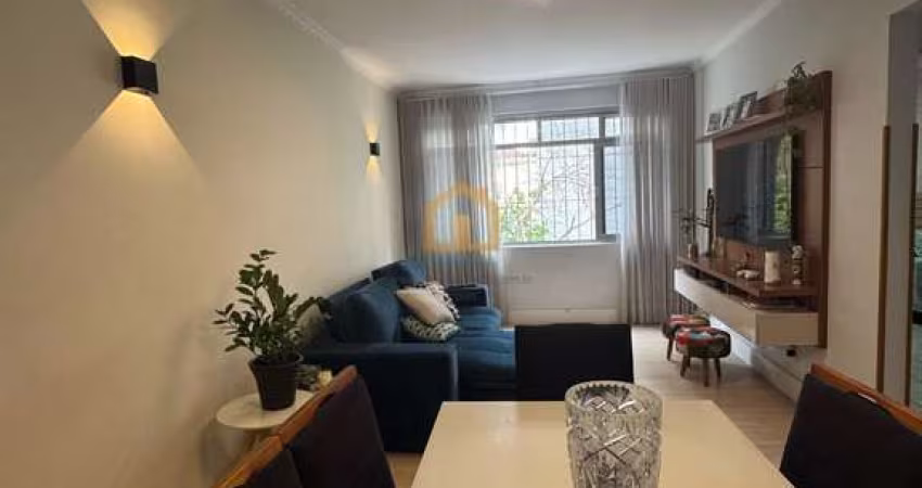 Apartamento no Gonzaga – 2 Dormitórios, 2 Banheiros e 1 Vaga Demarcada!