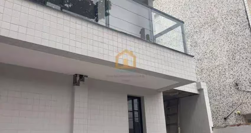 Sobreposta térrea com 2 suítes à venda no marapé – santos/sp