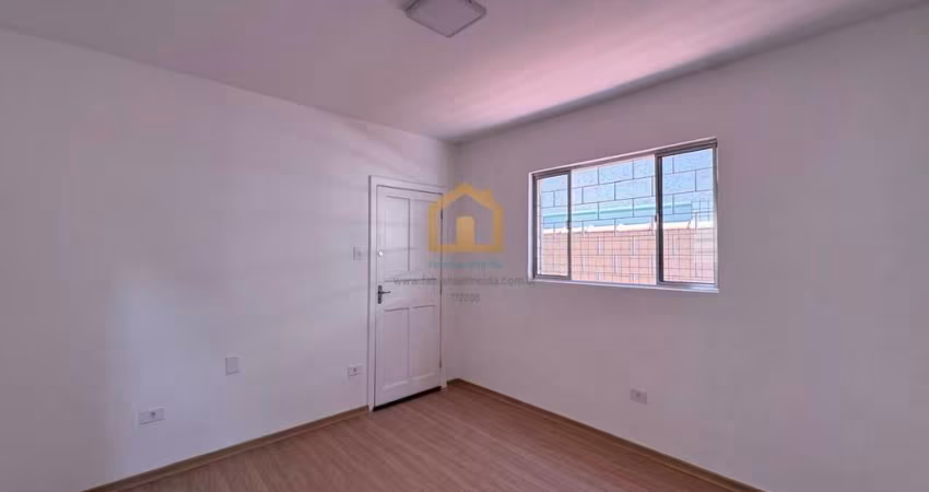 Apartamento Térreo Reformado – 2 Dormitórios | 60m² | Santos