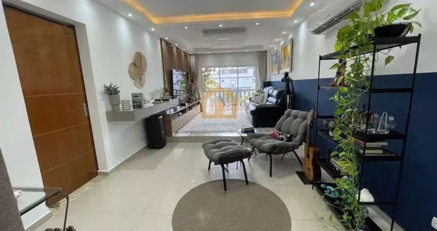 Apartamento à venda 2 dormitórios, sendo 1 suíte e 1 dependência de empregada completa  e uma vaga demarcada  no embaré– santos/sp
