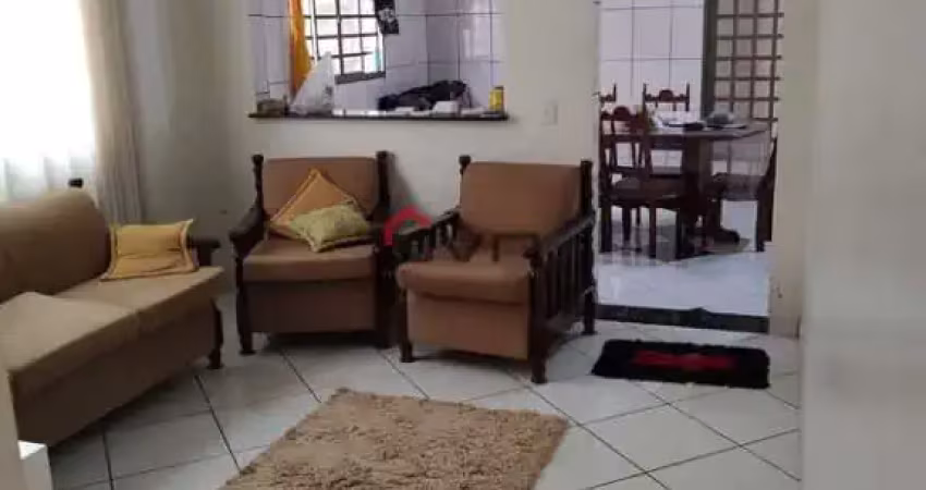 Casa com 3 quartos à venda no Santa Mônica, Uberlândia 