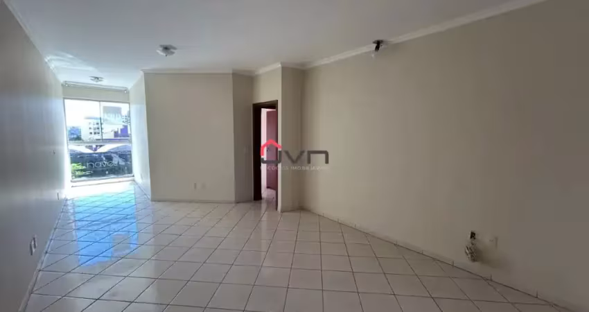 Apartamento com 3 quartos para alugar na Rua Licydio Paes, Santa Mônica, Uberlândia