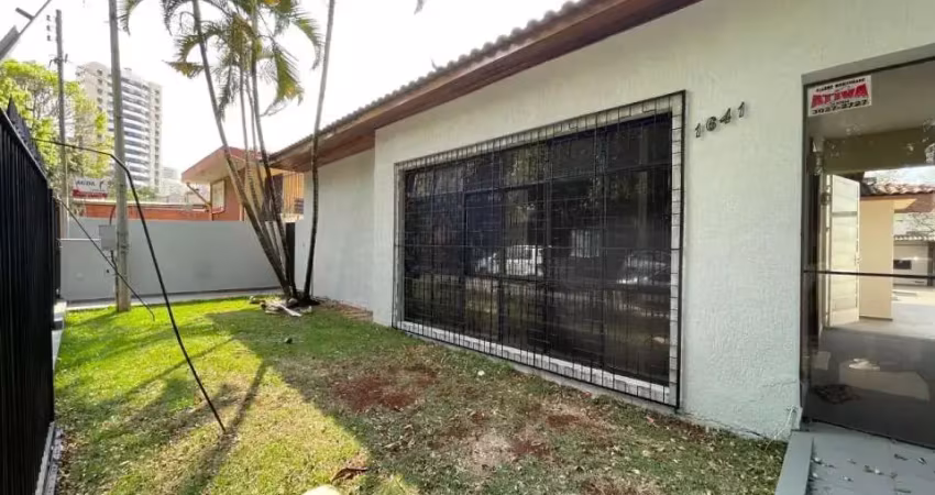 Casa com 3 quartos para alugar na Rua Belo Horizonte, 1641, Centro, Londrina
