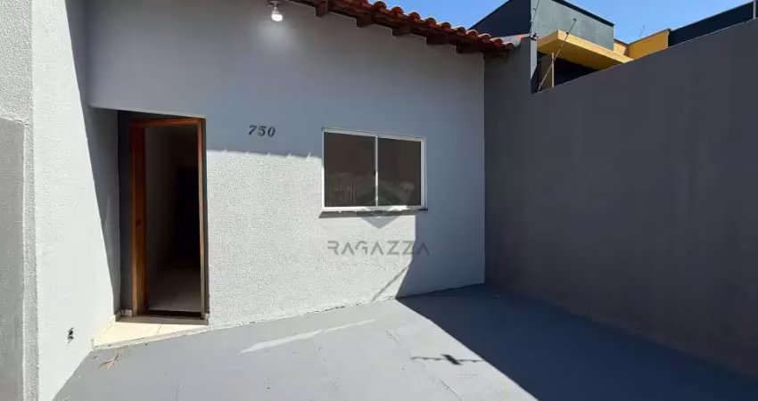 Casa com 2 quartos à venda na Rua Pedro Bertolucci, 750, Parque Industrial José Belinati, Londrina