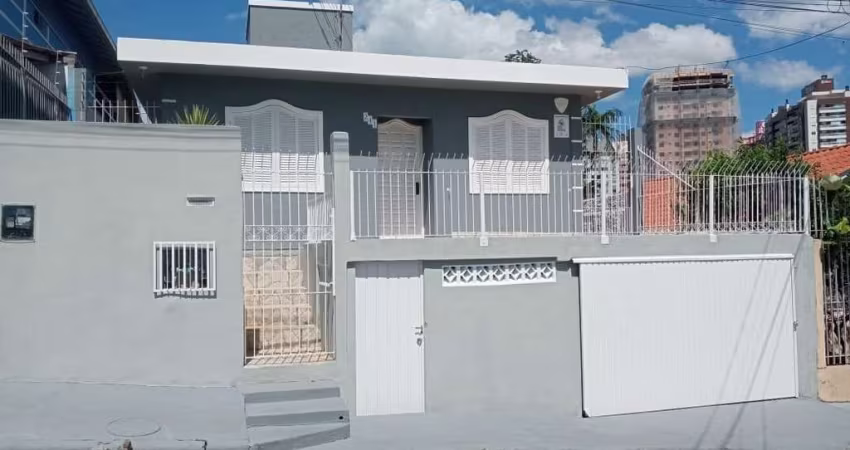 Casa com 3 quartos à venda na Rua Godofredo de Oliveira, 241, Capoeiras, Florianópolis