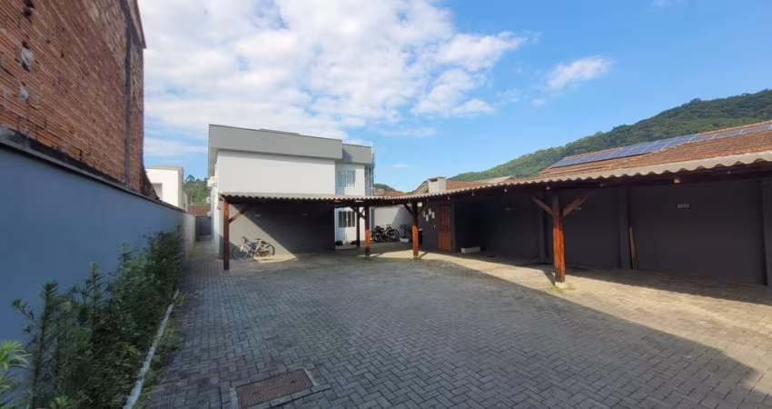 Apartamento com 2 quartos para alugar na Ilha da Figueira, Guaramirim 