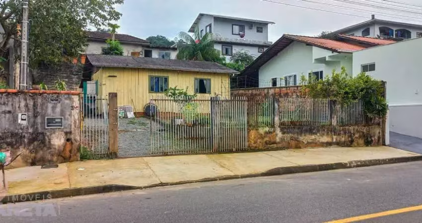 Terreno à venda no Jaraguá 99, Jaraguá do Sul 