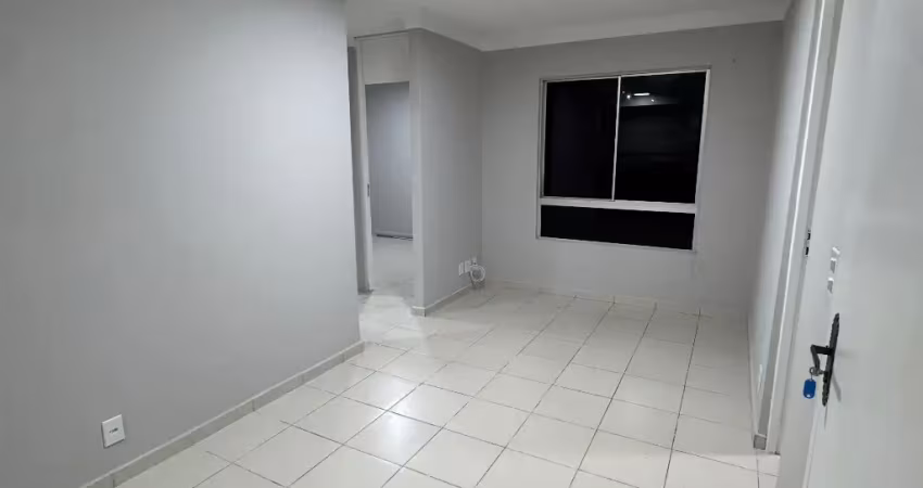 Lindo apartamento térreo de 3 quartos semi mobiliado e super ventilado