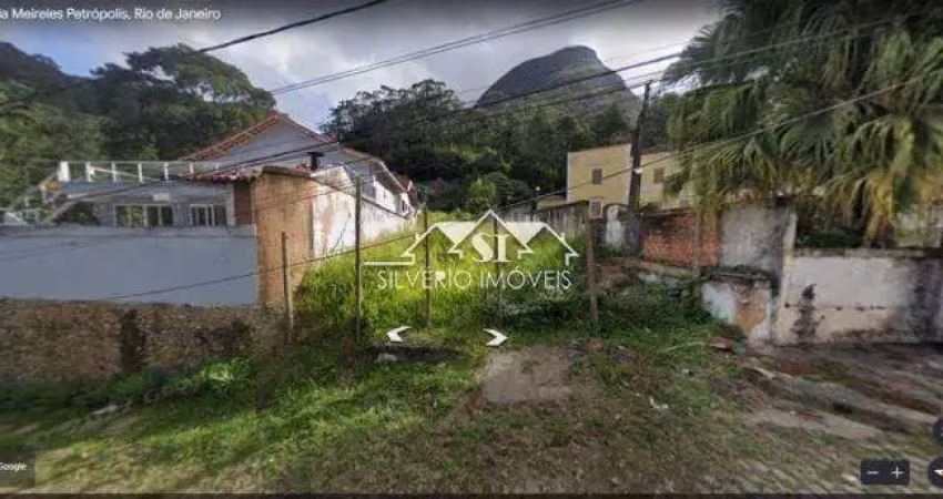 Terreno à venda no Retiro, Petrópolis 