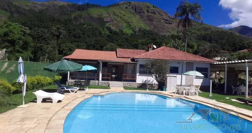 Sítio- Teresópolis, Iucas