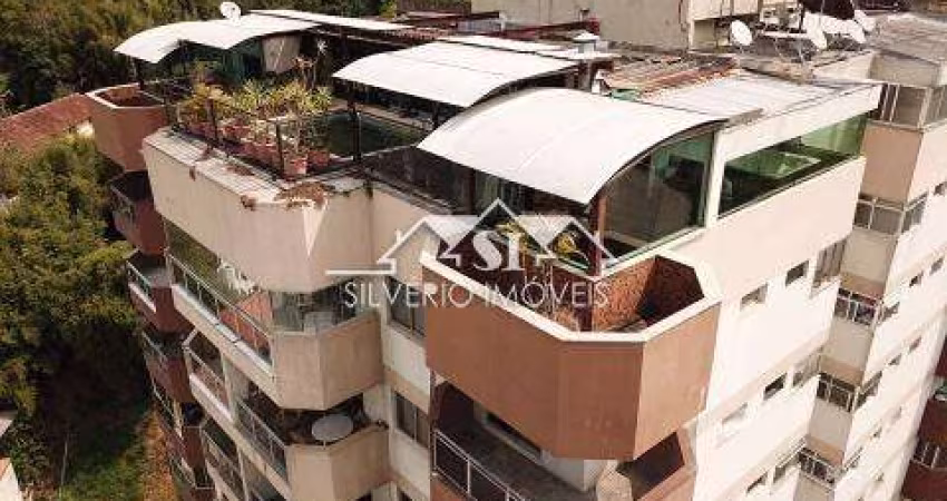 Apartamento- Petrópolis, Centro