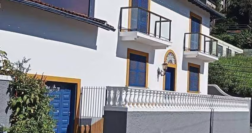 Casa- Petrópolis, Valparaíso