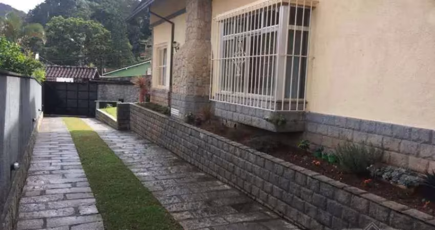 Casa- Petrópolis, Mosela