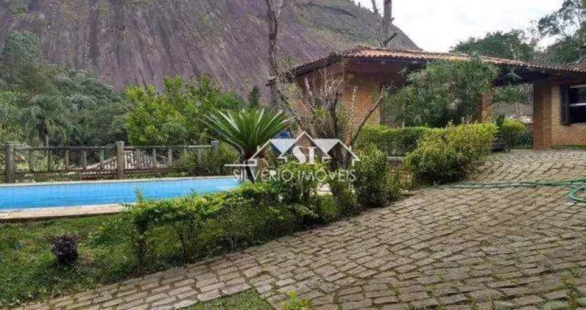 Sítio- Petrópolis, Araras