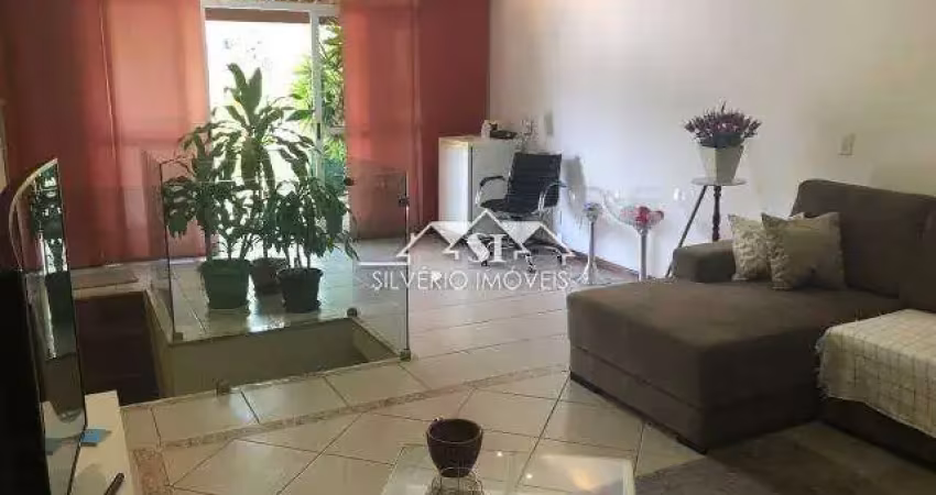 Apartamento- Petrópolis, Nogueira