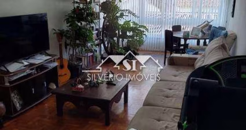 Apartamento- Petrópolis, Centro