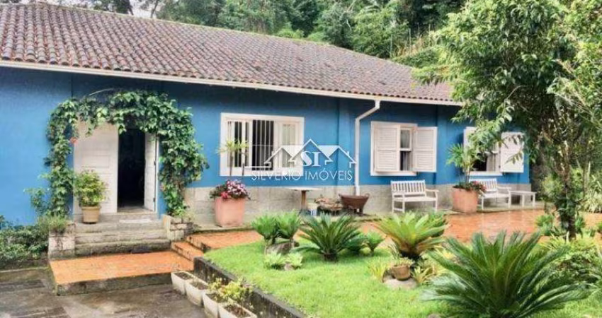 Casa- Petrópolis, Centro