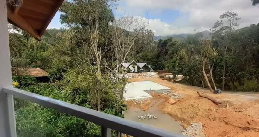 Casa- Petrópolis, Carangola