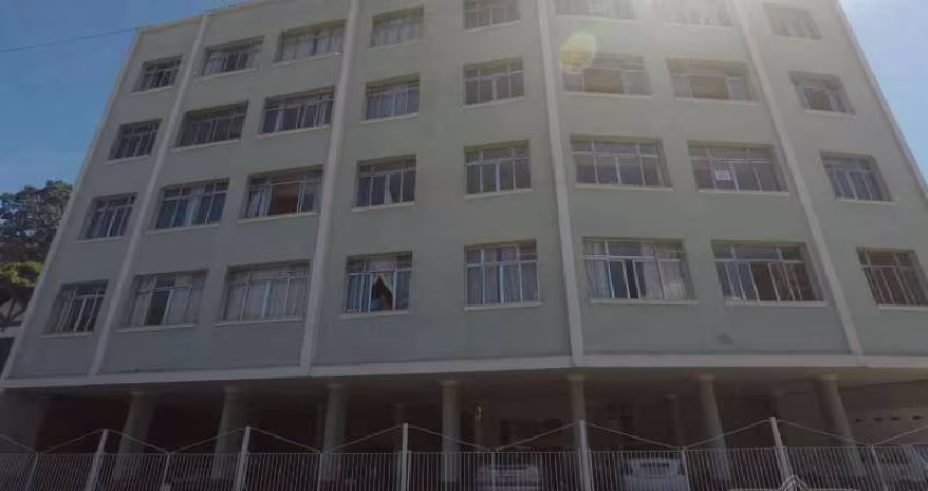 Apartamento- Petrópolis, Castelânea