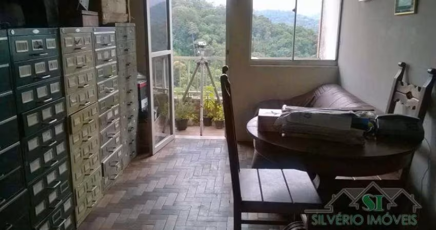 Apartamento- Petrópolis, Quitandinha