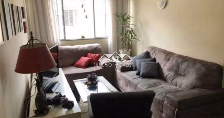 Apartamento- Petrópolis, Castelânea