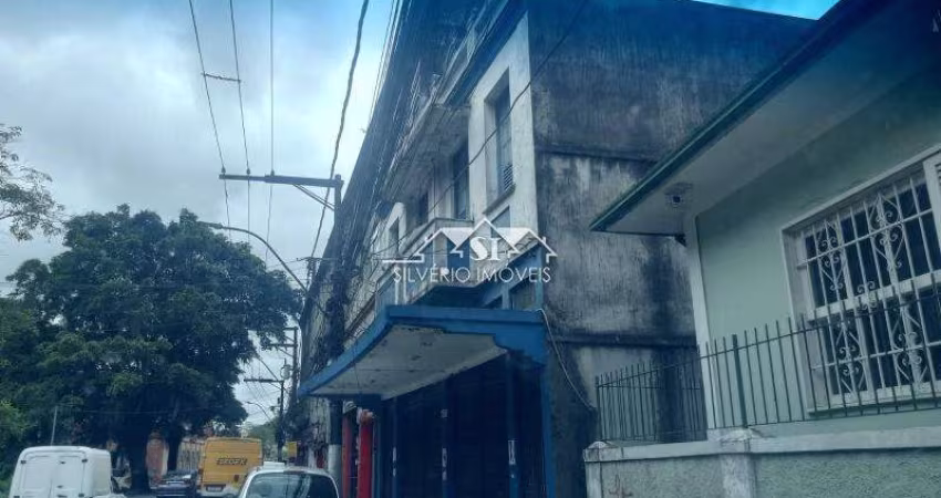 Galpão- Petrópolis, Centro