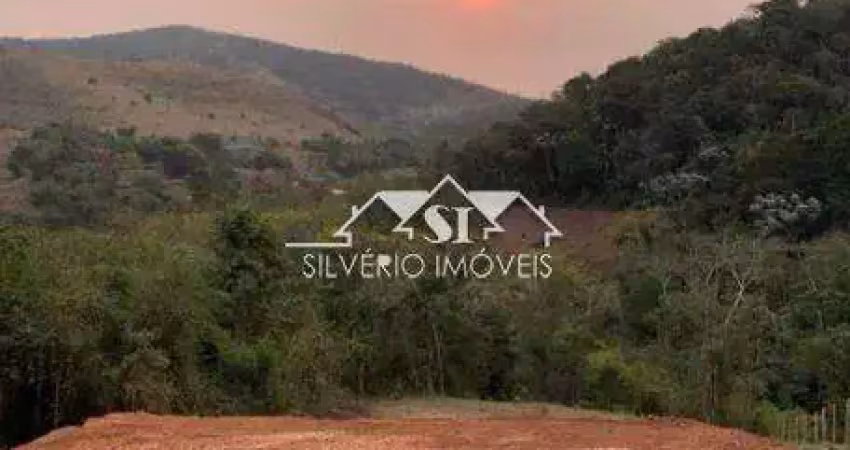 Terreno à venda no Centro, Areal 