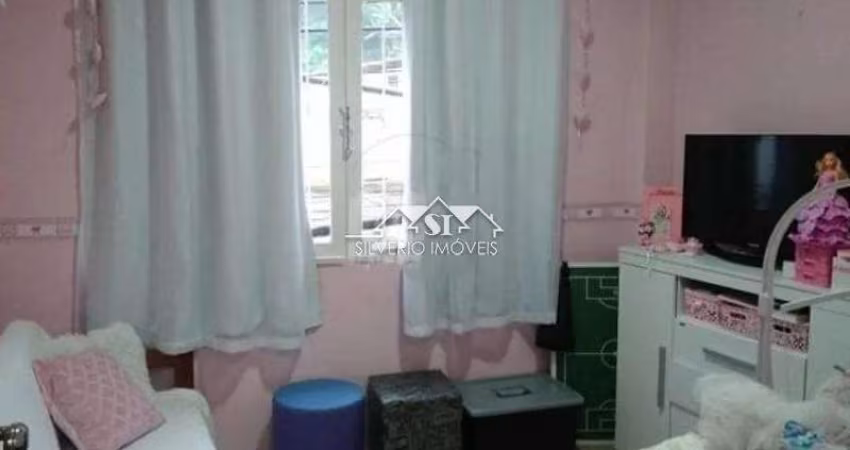 Apartamento- Petrópolis, Centro