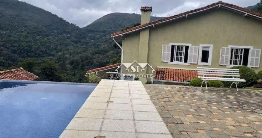 Casa- Petrópolis, Nogueira
