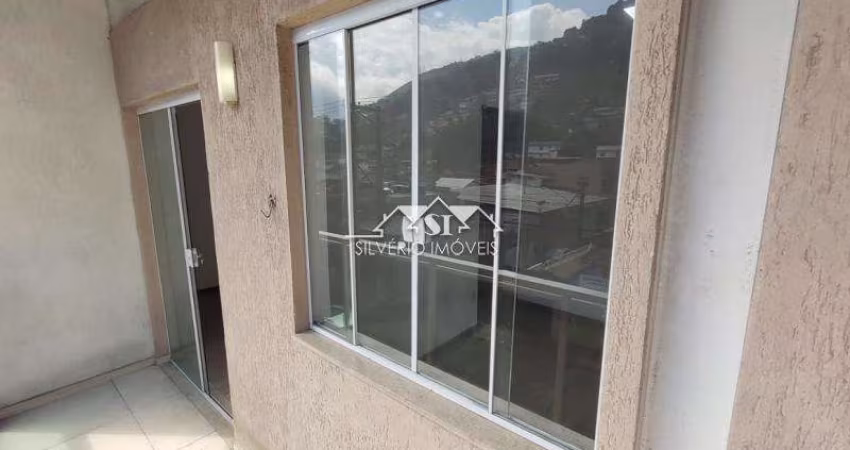 Apartamento- Petrópolis, Carangola