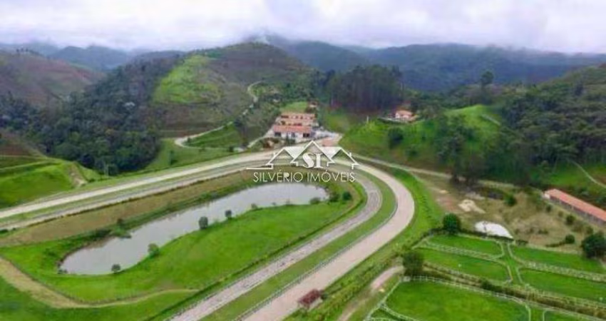 Fazenda- Teresópolis, Araras