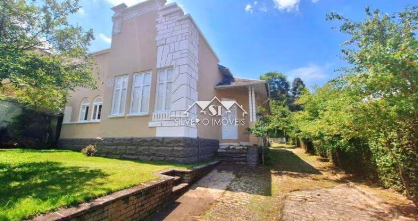 Casa- Petrópolis, Centro