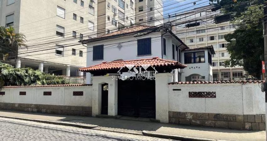 Casa- Petrópolis, Centro