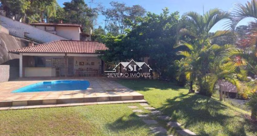 Casa- Paraíba do Sul, Vila Salutaris