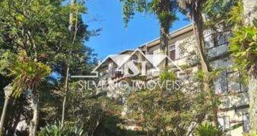 Apartamento- Petrópolis, Independência