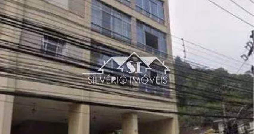 Apartamento- Petrópolis, Centro