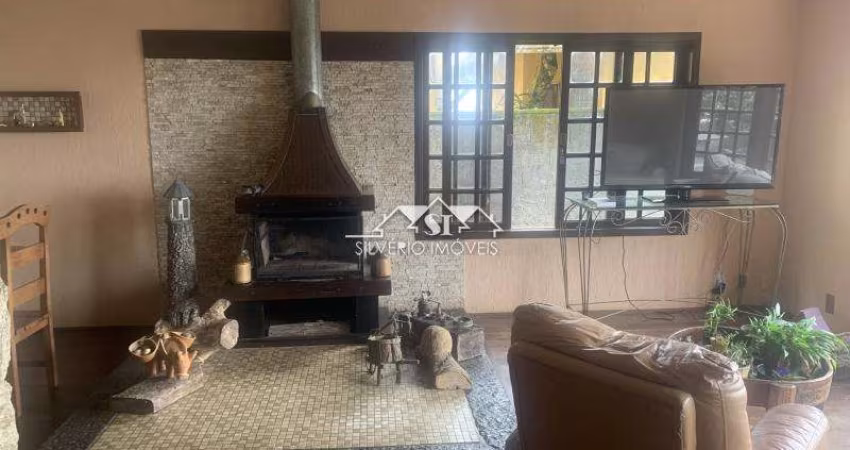 Casa- Petrópolis, Alto da Serra