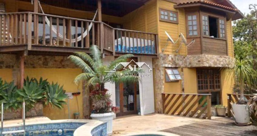Casa- Petrópolis, Araras
