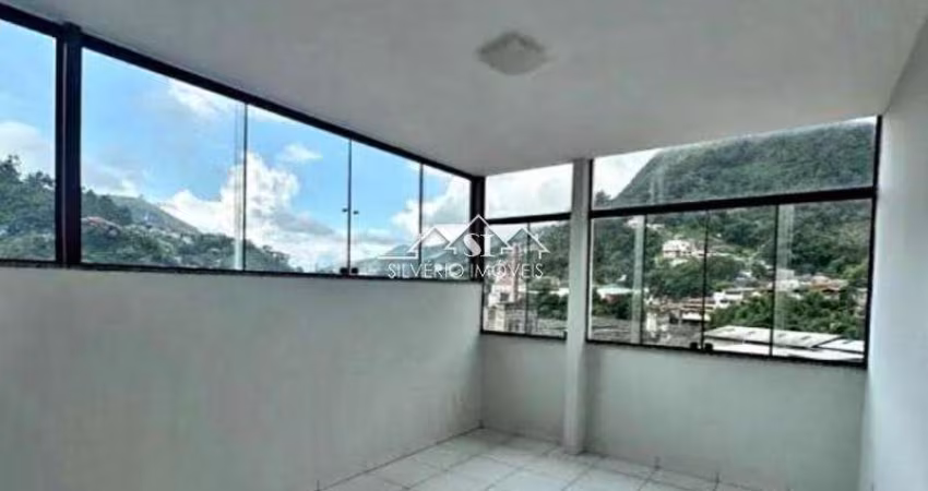 Apartamento- Petrópolis, Estrada da Saudade
