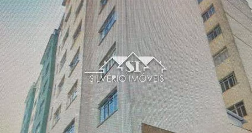 Apartamento- Petrópolis, Centro