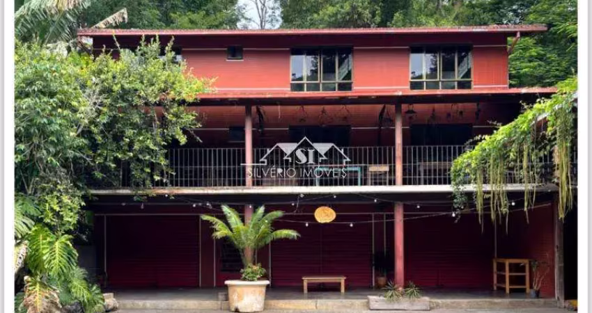 Casa comercial à venda em Itaipava, Petrópolis 