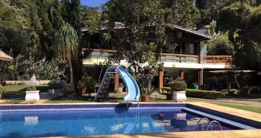 Casa em condomínio fechado com 7 quartos para alugar em Itaipava, Petrópolis 