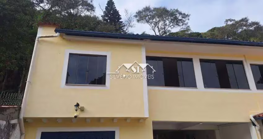 Apartamento com 2 quartos para alugar no Centro, Petrópolis 