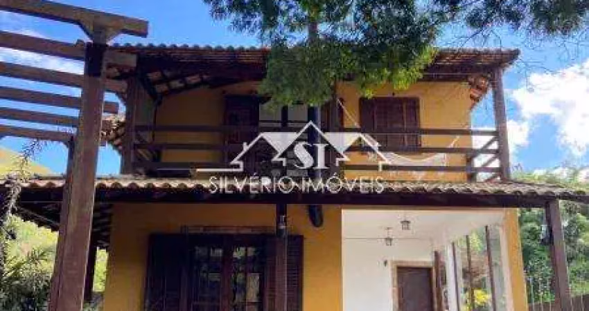 Casa com 3 quartos à venda no Samambaia, Petrópolis 