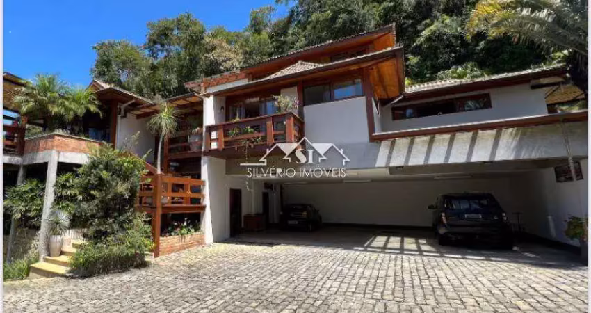 Casa em condomínio fechado com 5 quartos à venda em Itaipava, Petrópolis 