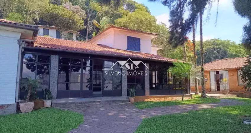 Casa com 5 quartos à venda no Valparaíso, Petrópolis 