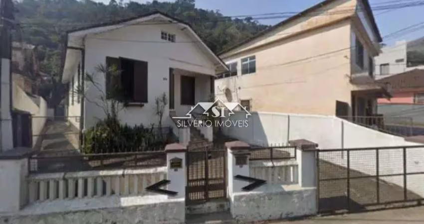 Casa com 3 quartos para alugar no Morin, Petrópolis 
