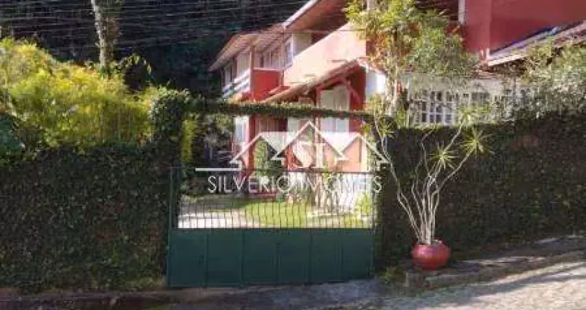 Casa com 10 quartos à venda no Centro, Petrópolis 