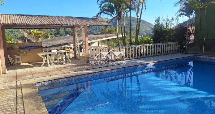 Casa com 3 quartos à venda no Bingen, Petrópolis 